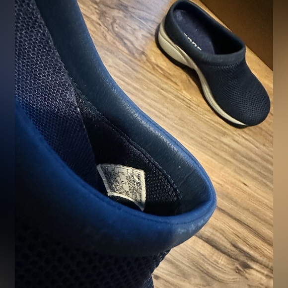 Merrell moc - Picture 2 of 5